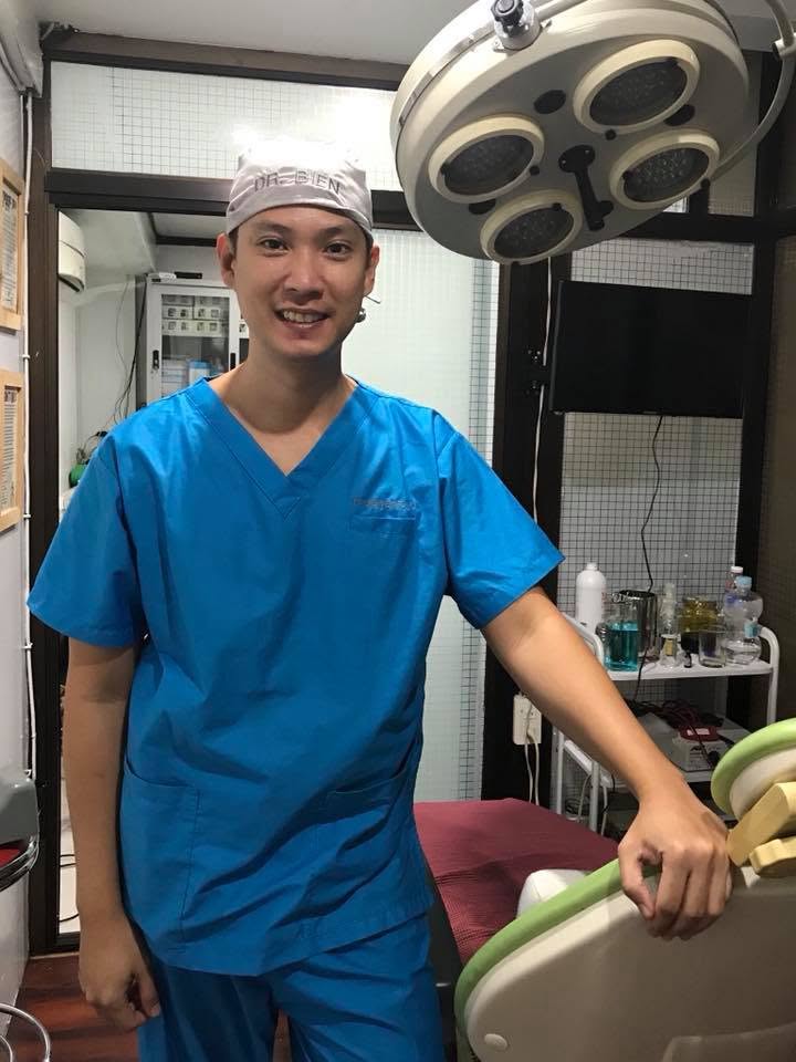 Dr. Bien Po during hair transplant and restoration training at Renew Medical Center in 2018